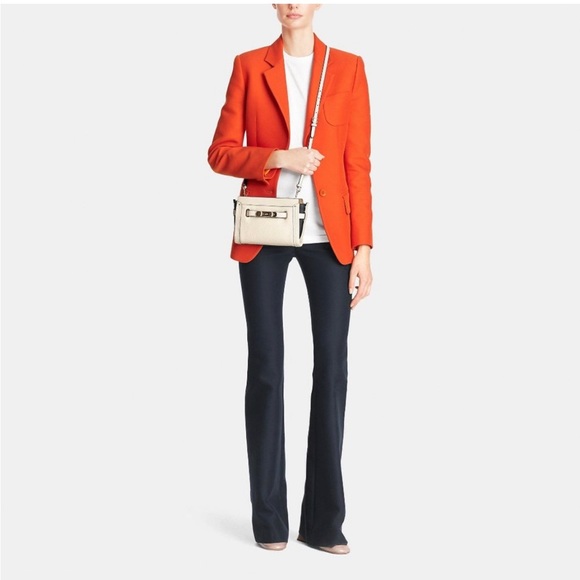 COACH Swagger Crossbody/Wristlet Blk/Blk - Picture 9 of 9